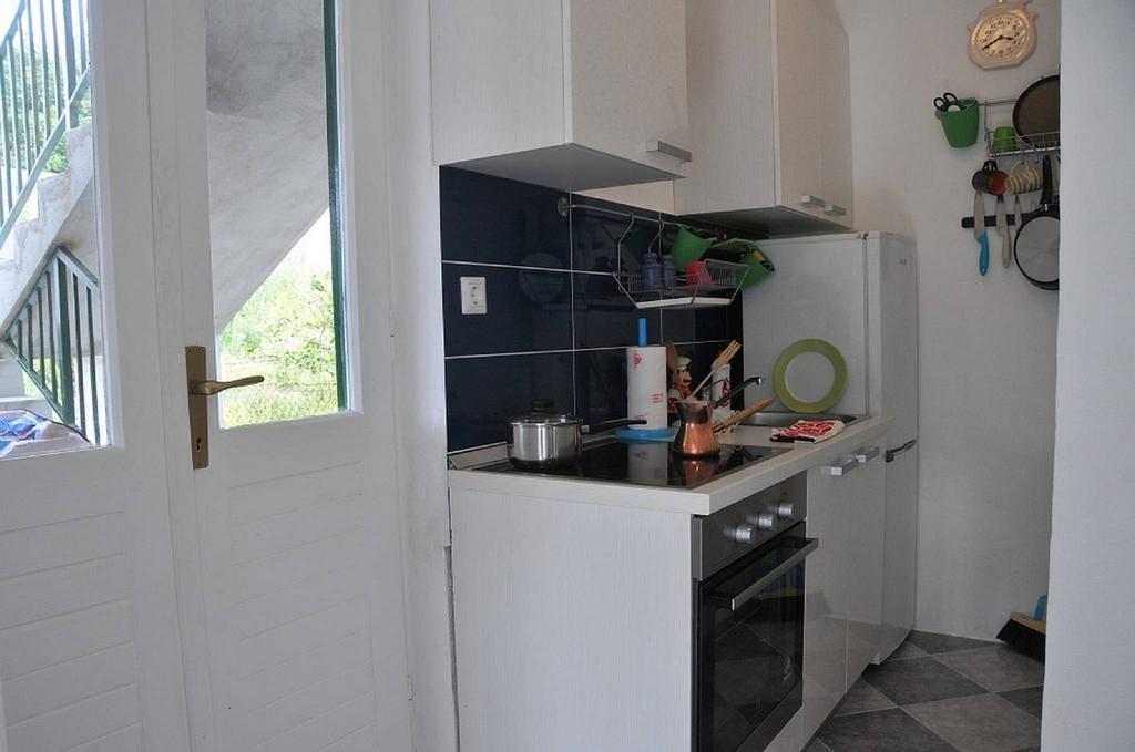 Apartment Stomorska Buitenkant foto