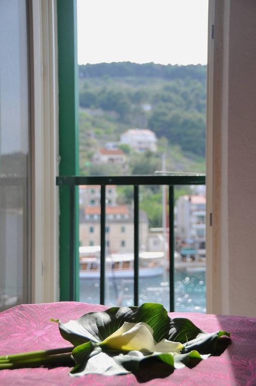 Apartment Stomorska Buitenkant foto