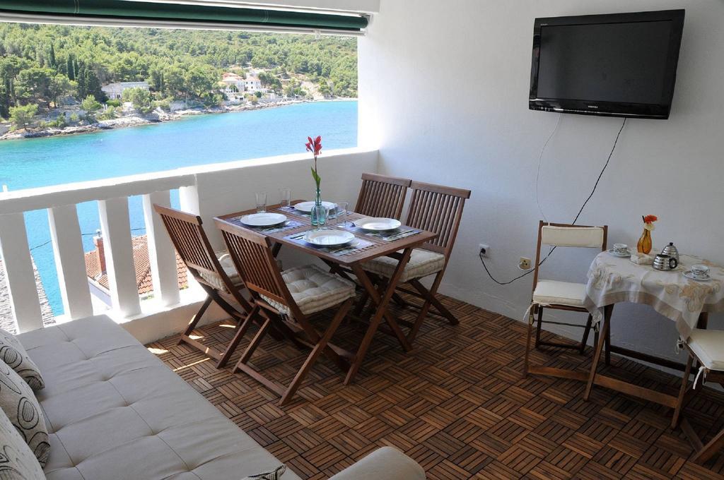 Apartment Stomorska Buitenkant foto